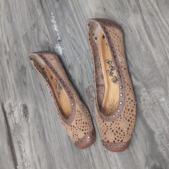 Naughty Monkey Women's Yoko Flat Brown Size 7.5 - Picture 3 of 15